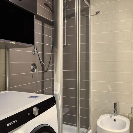 Joivy Bright 1br Flat Near Centro Storico Milan